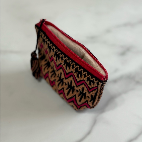 Embroidered Padded Pouch - Picture 5 of 7